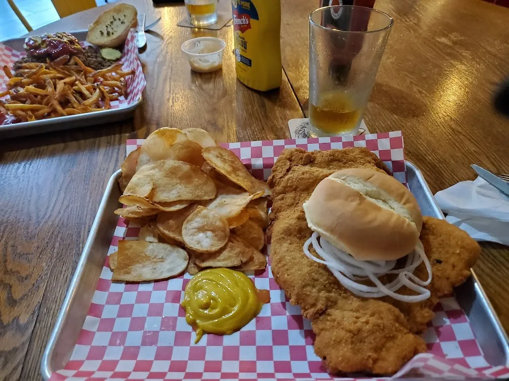Addy's Public House_Lisbon, IA_slider_immagine_2