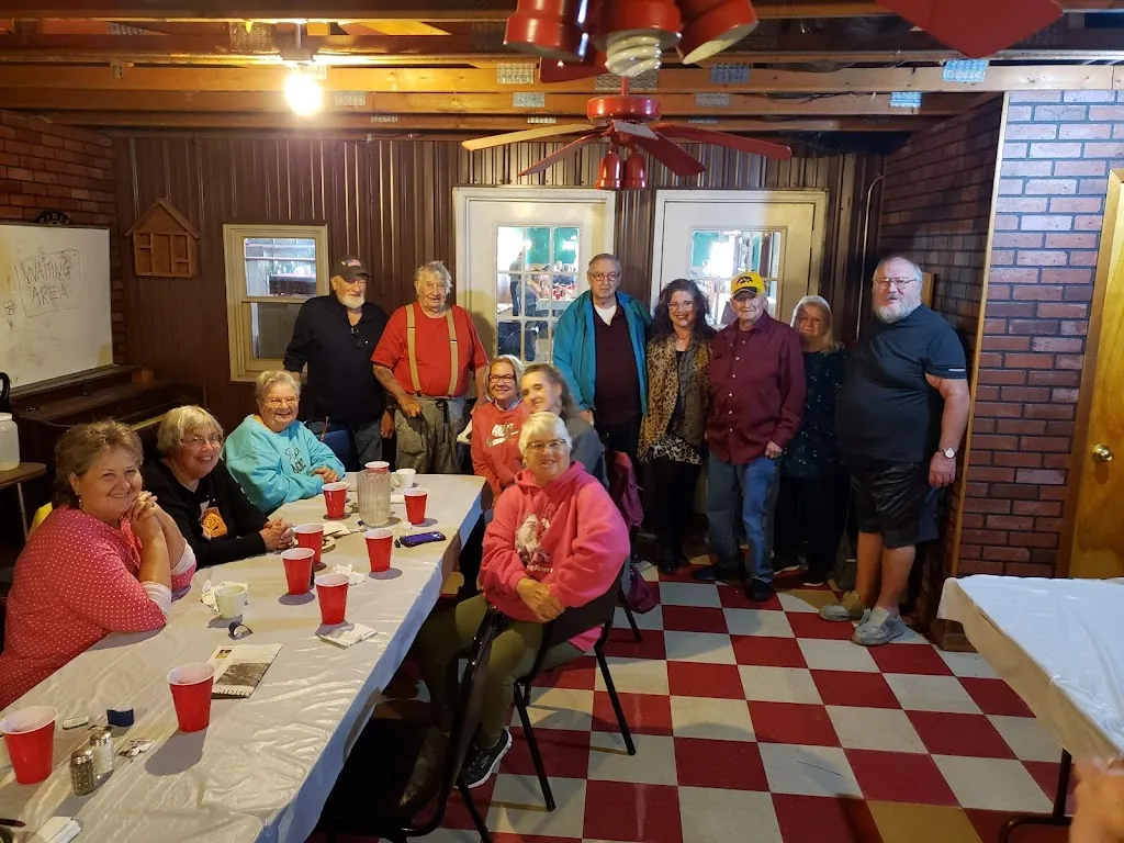 Christina Drahos_Gwen's Restaurant_Lisbon, IA_review