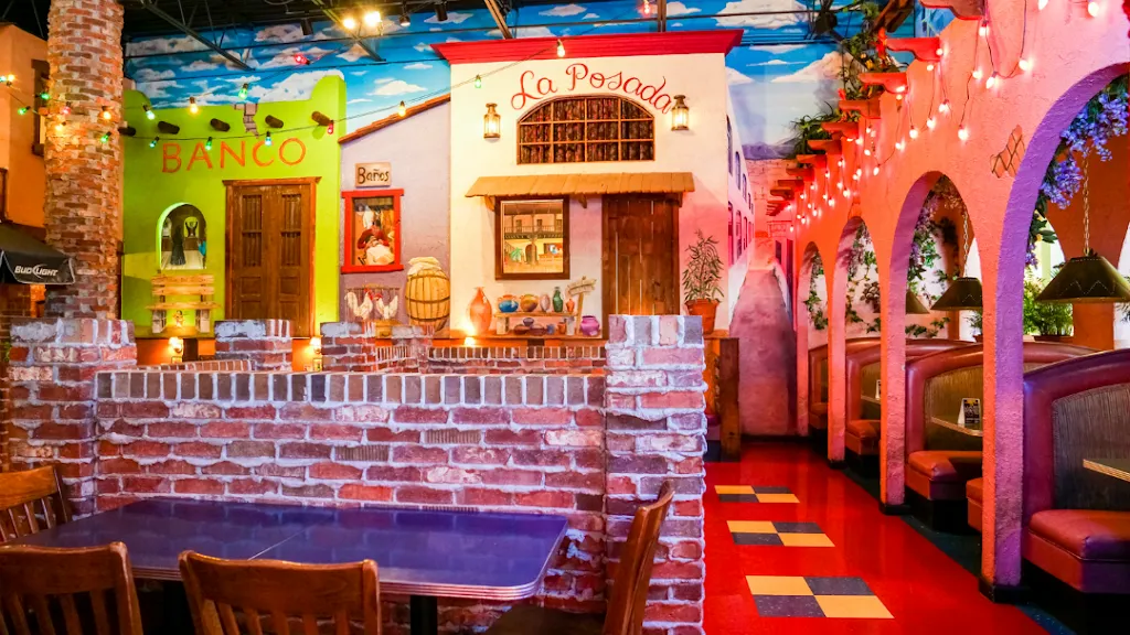 Cafe Del Rio_Pittsburg, KS_slider_image_1