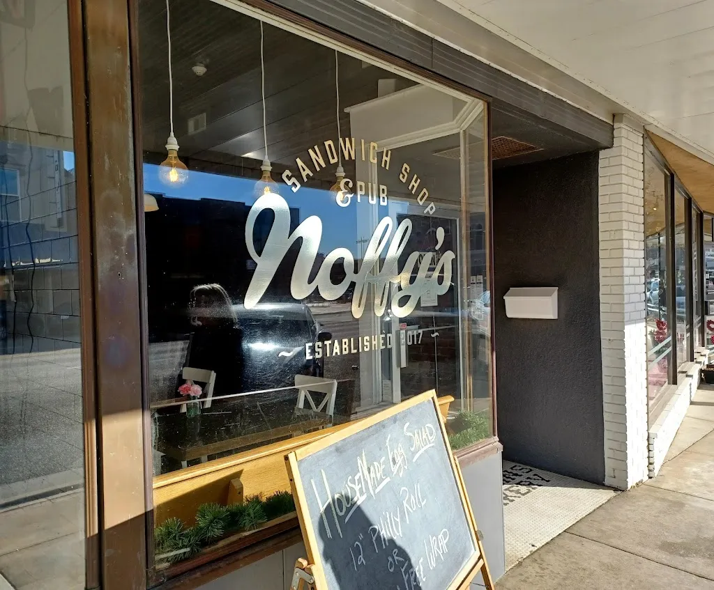 Noffy's Sandwich Shop & Pub restaurant à McPherson, KS