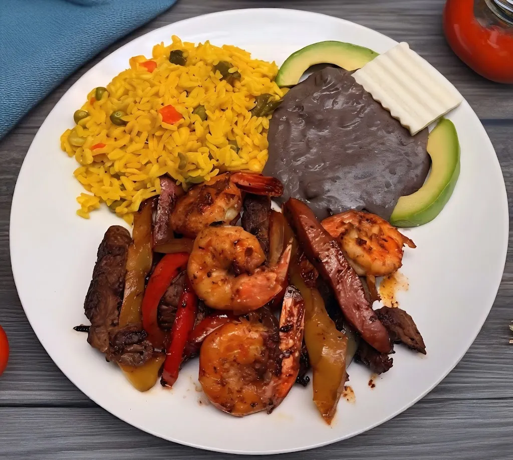 Sazón Catracho Llc restaurant à Marshall, MN
