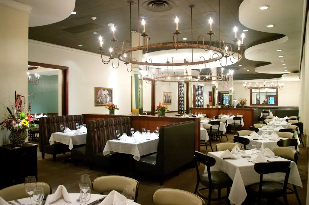 Murray's restaurant in Minneapolis, MN