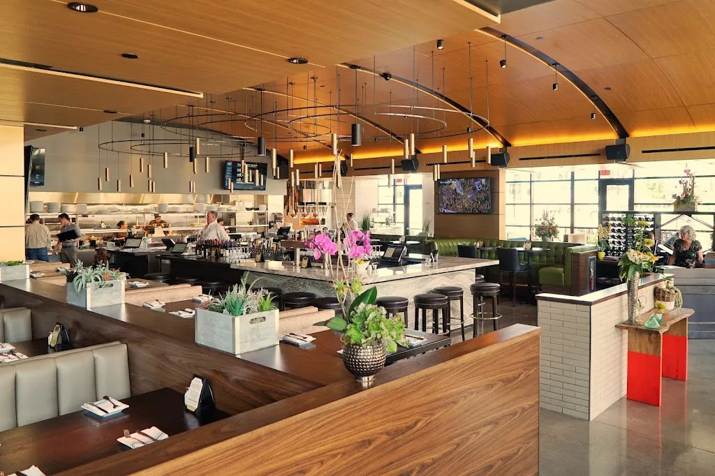 Hazelwood Food and Drink restaurant in Bloomington, MN