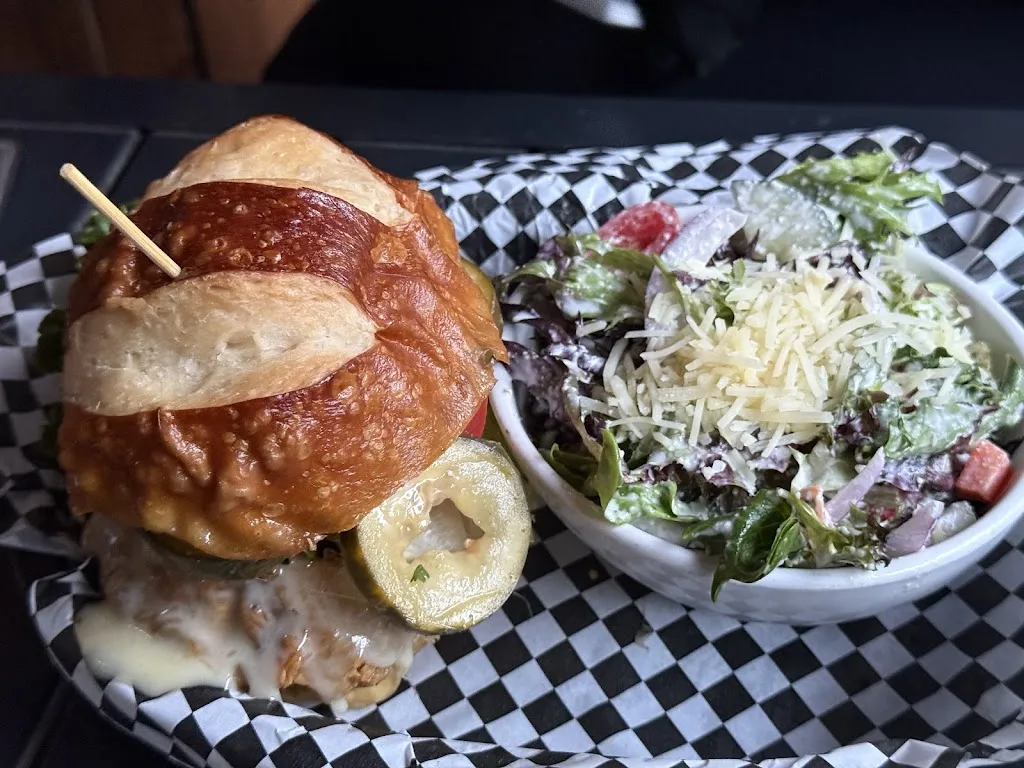 Brunson's Pub_St Paul, MN_slider_bild_3