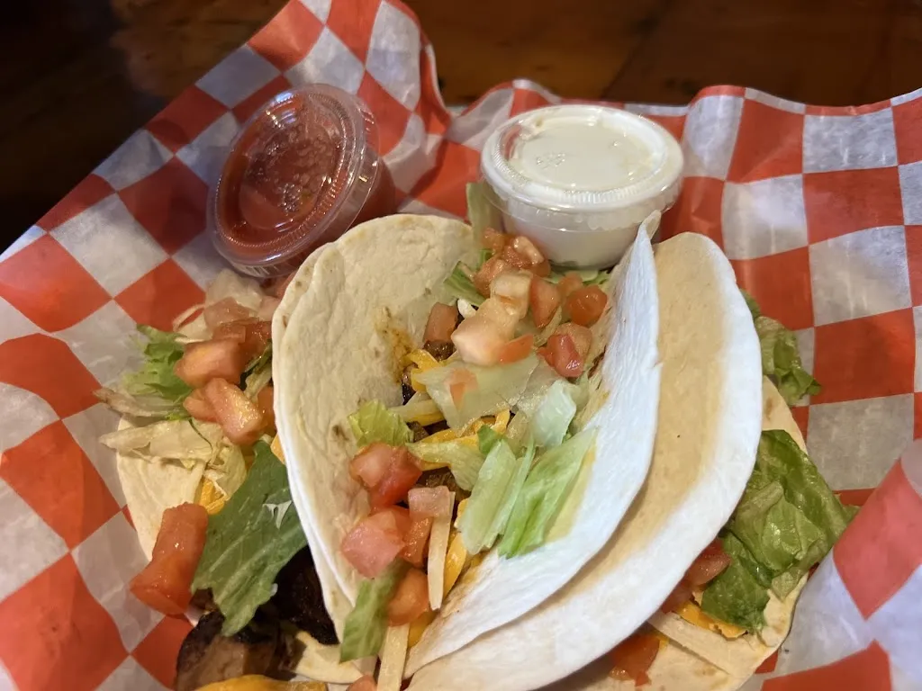 Cowboy's Saloon_Circle Pines, MN_slider_bild_2