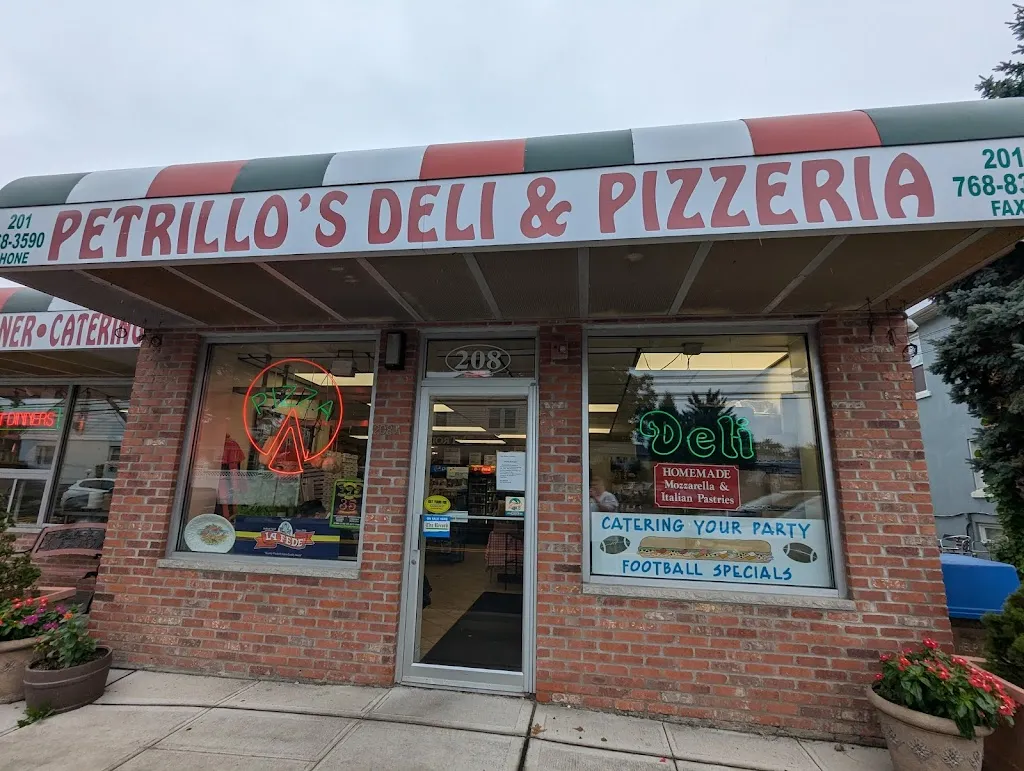 Petrillo's Deli & Pizzeria ristorante a Northvale, NJ