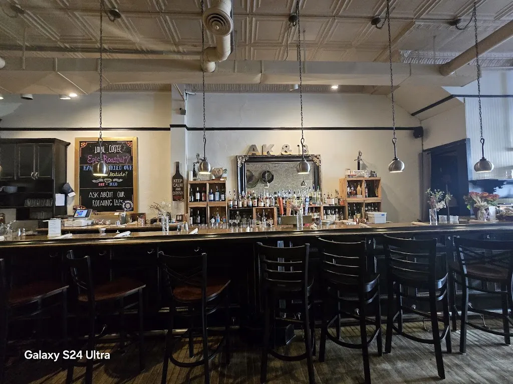 Sum Sum_Author's Kitchen and Bar_Appleton, WI_avis