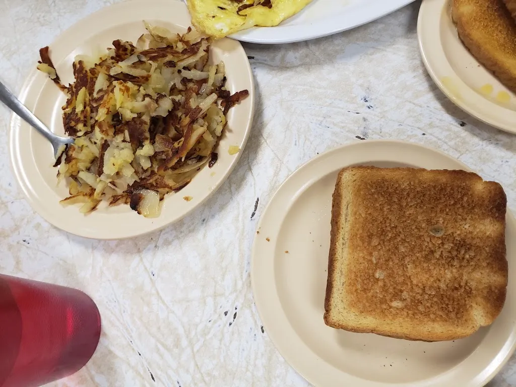 Mz Pretty To You_Dave's Diner_Affton, MO_review