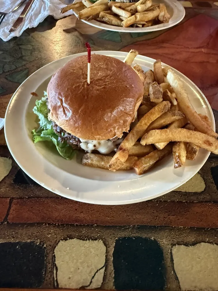 Kristen Coomer_Breakfast and Burgers_St. Louis, MO_review