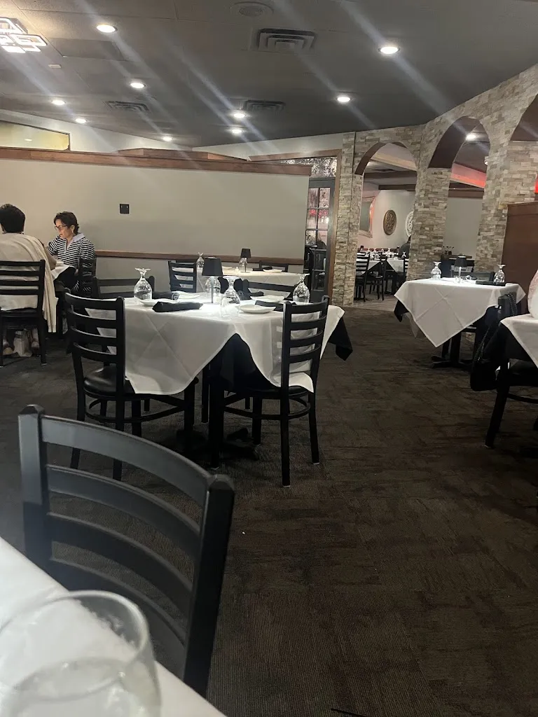 Roberto's Trattoria_Sappington, MO_slider_image_3