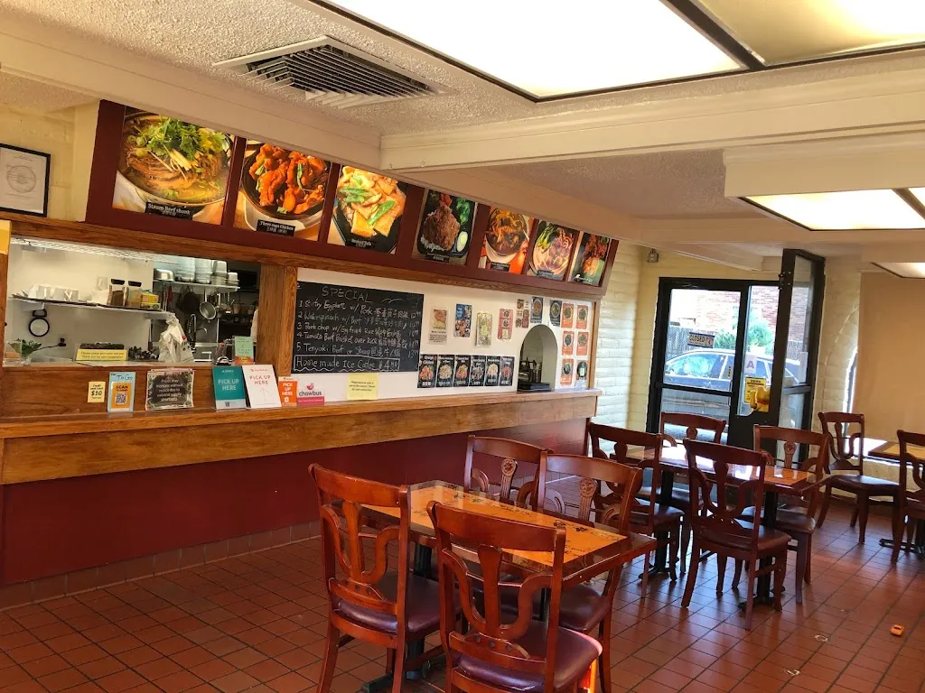Kitchen 95 restaurant in Overland, MO