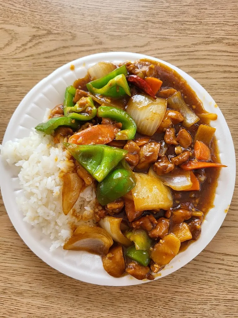 Lam's Garden restaurant in St. Louis, MO