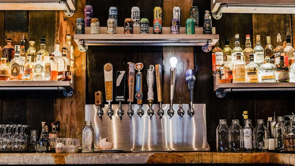 Retreat Gastropub restaurant in St. Louis, MO