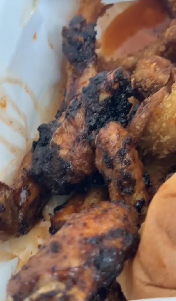 Dontalesha Bruce_Honey's_St. Louis, MO_review