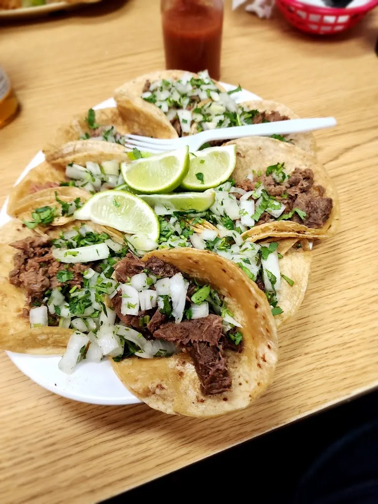 La Tejana Taqueria_St Ann, MO_slider_image_3