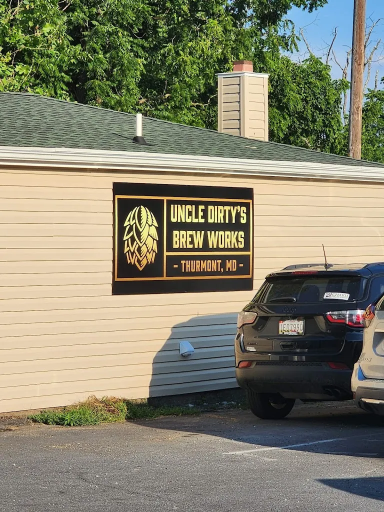 Bollinger's Restaurant and Uncle Dirtys Brew Works_Thurmont, MD_slider_image_1