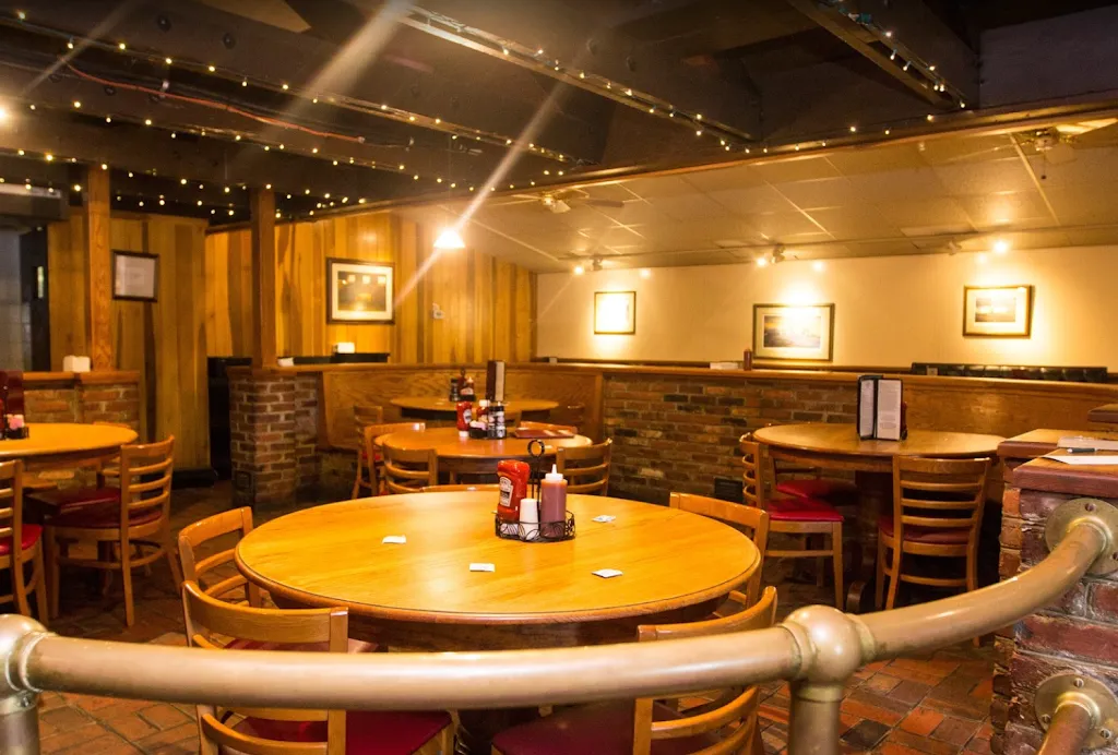 Adam's Grille & Taphouse - Edgewater restaurant à Edgewater, MD