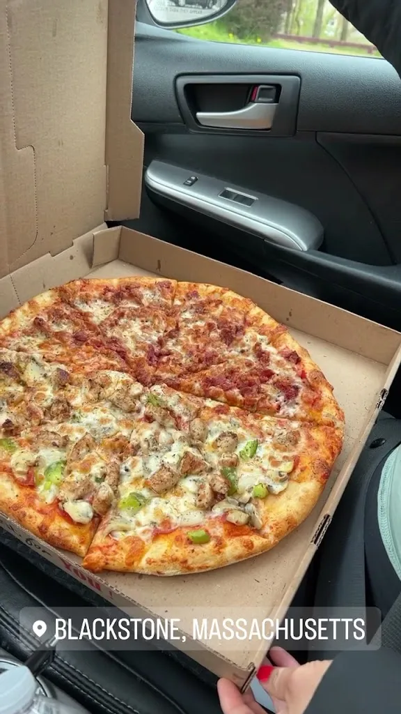 TKO Pizza_Blackstone, MA_slider_image_2