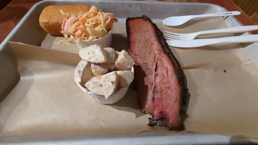 B.T.'s Smokehouse_Sturbridge, MA_slider_image_2