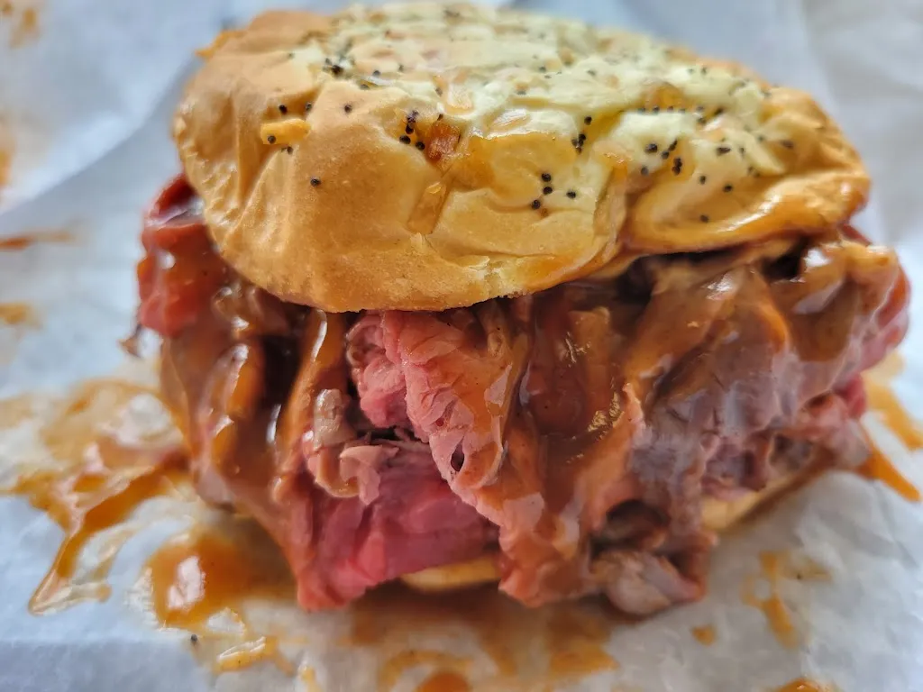 Sean C_Zeno's Roast Beef_Ipswich, MA_avis