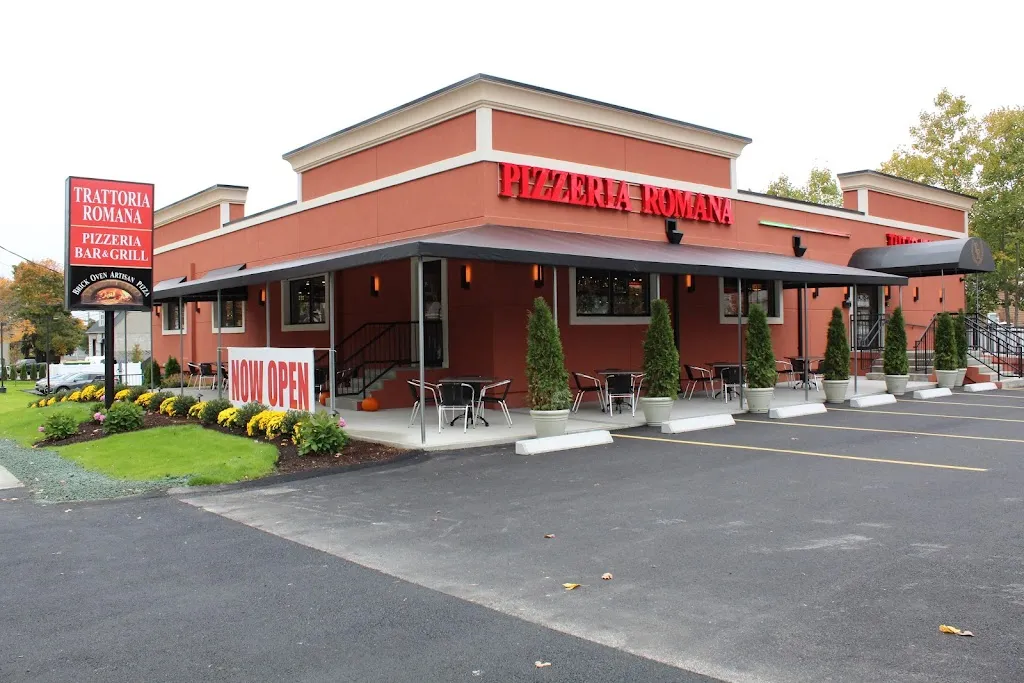 Trattoria Romana Pizzeria Bar & Grill restaurant à Mansfield, MA