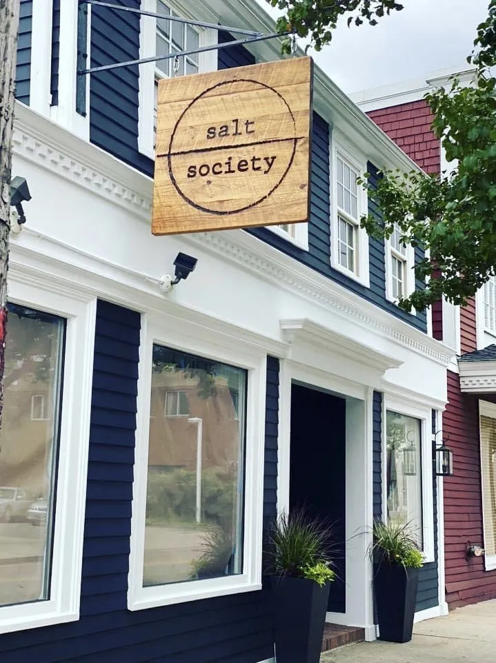 Salt Society restaurant à 146 Front St, Scituate