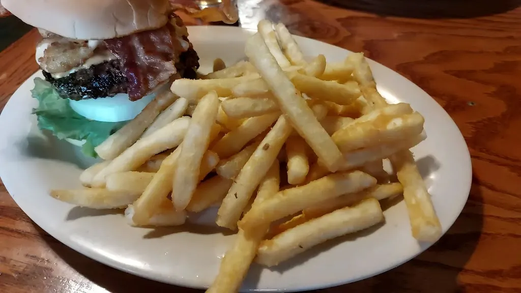 The Dogpatch Restaurant_Munising, MI_slider_imagen_2