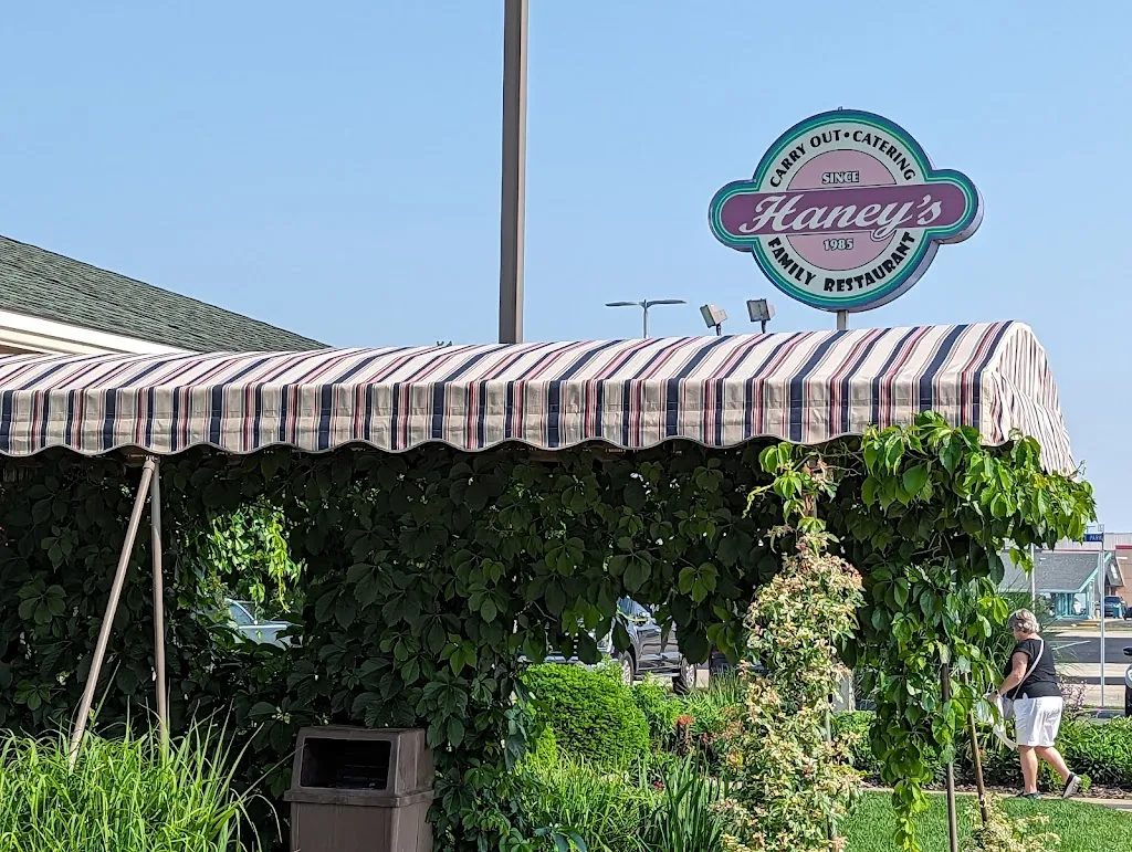 Haney's Family Restaurant restaurant in Center Line, MI
