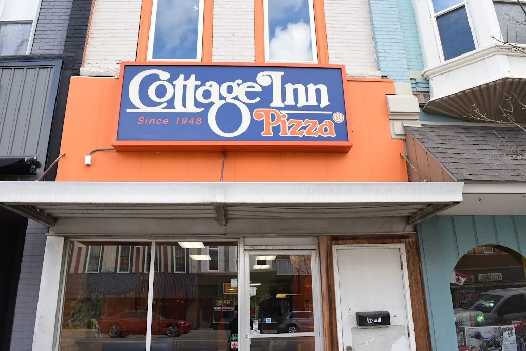 Cottage Inn Pizza Charlotte restaurant à Charlotte, MI