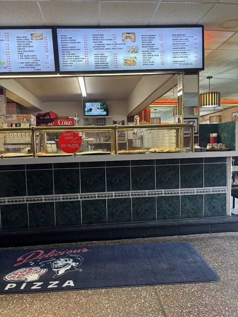 Arli Lika_Sal's Pizzeria_Stanhope, NJ_review