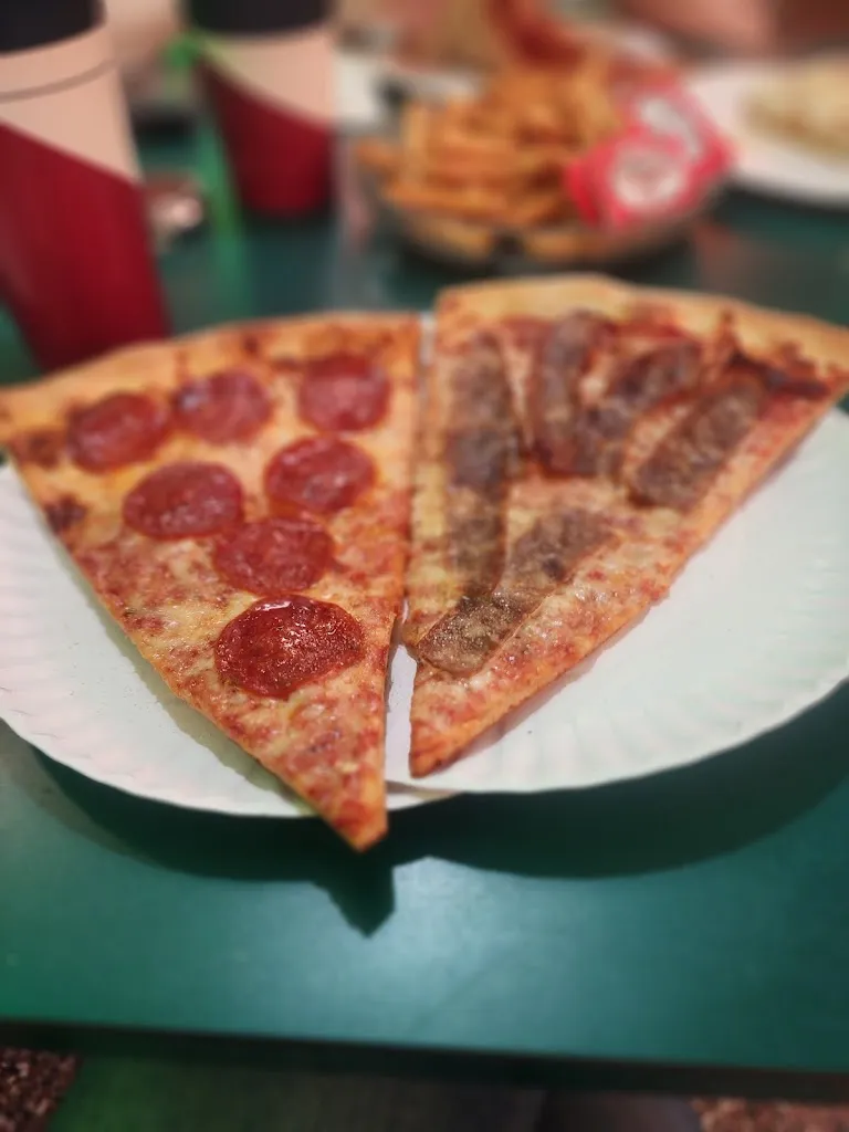 Sal's Pizzeria_Stanhope, NJ_slider_imagen_2