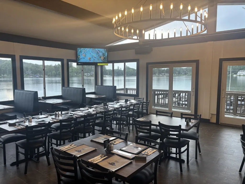 Freddy's Lake House Bar And Grill restaurante en Stanhope, NJ