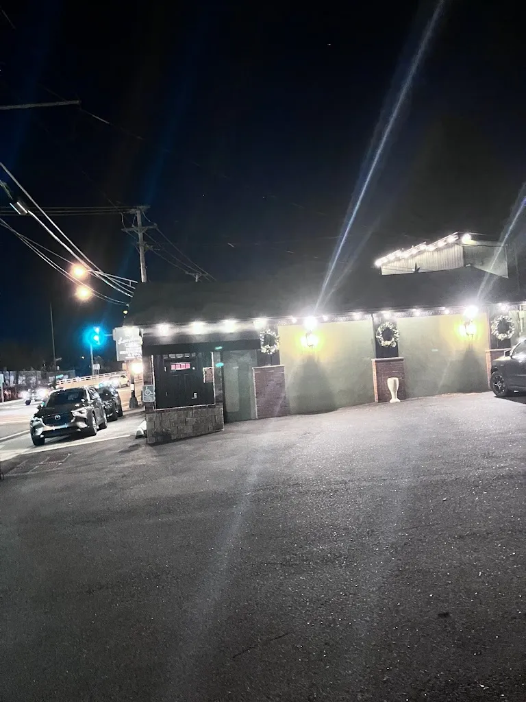 Chris Madarro_Ron's Landmark_Netcong, NJ_review