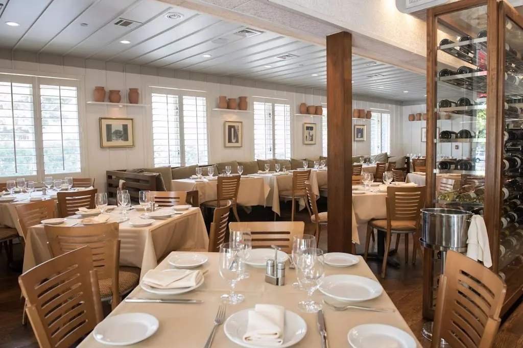 Axia Taverna ristorante a Tenafly, NJ