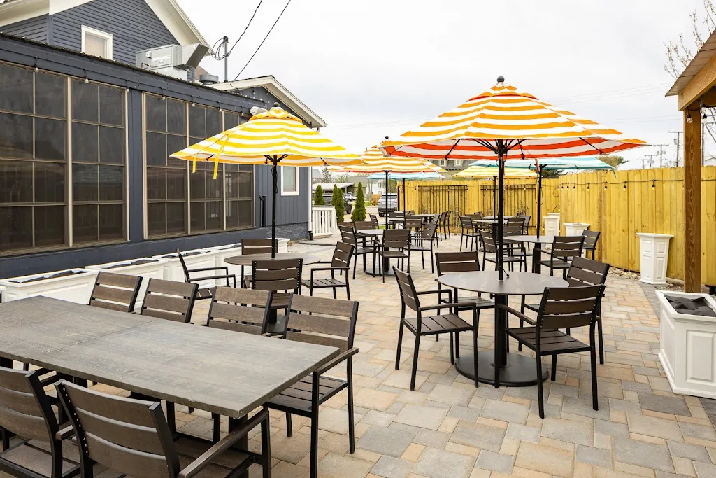 Hummingbird Lounge_New Buffalo, MI_slider_image_1