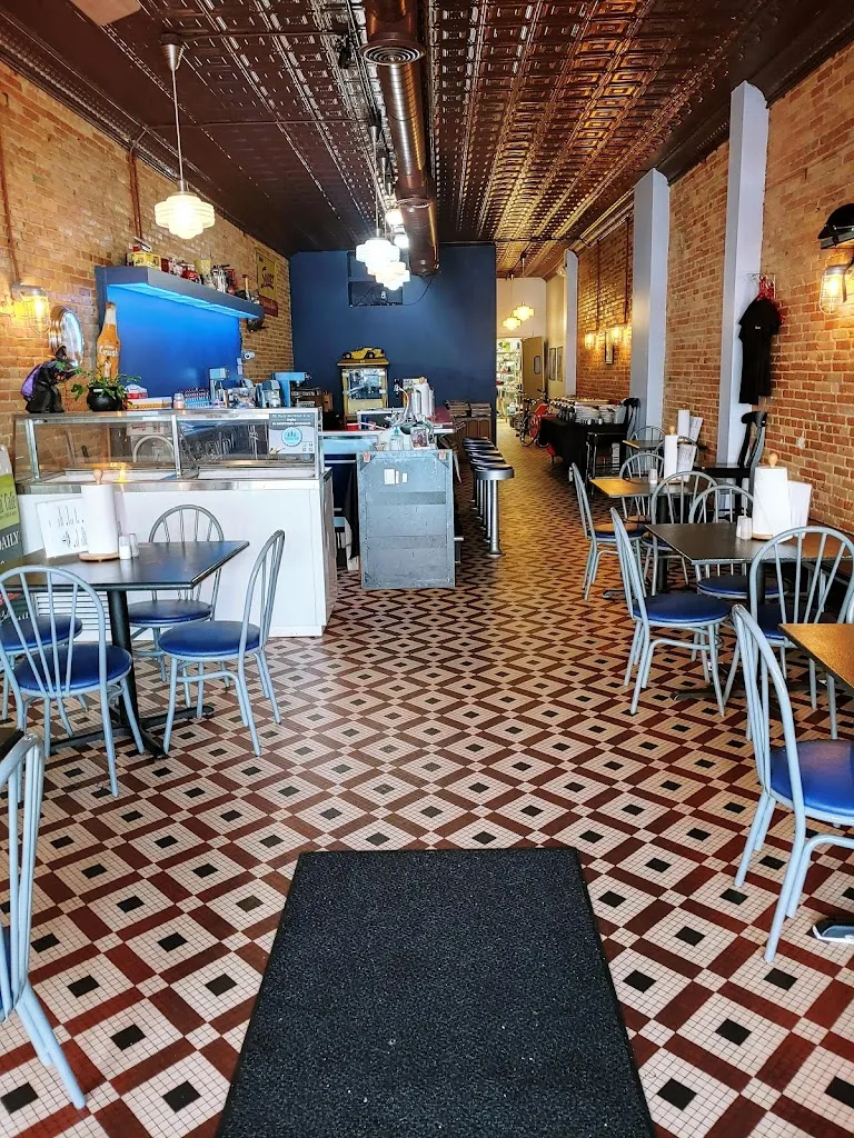 Jim's Smokin' Cafe_Niles, MI_slider_image_1