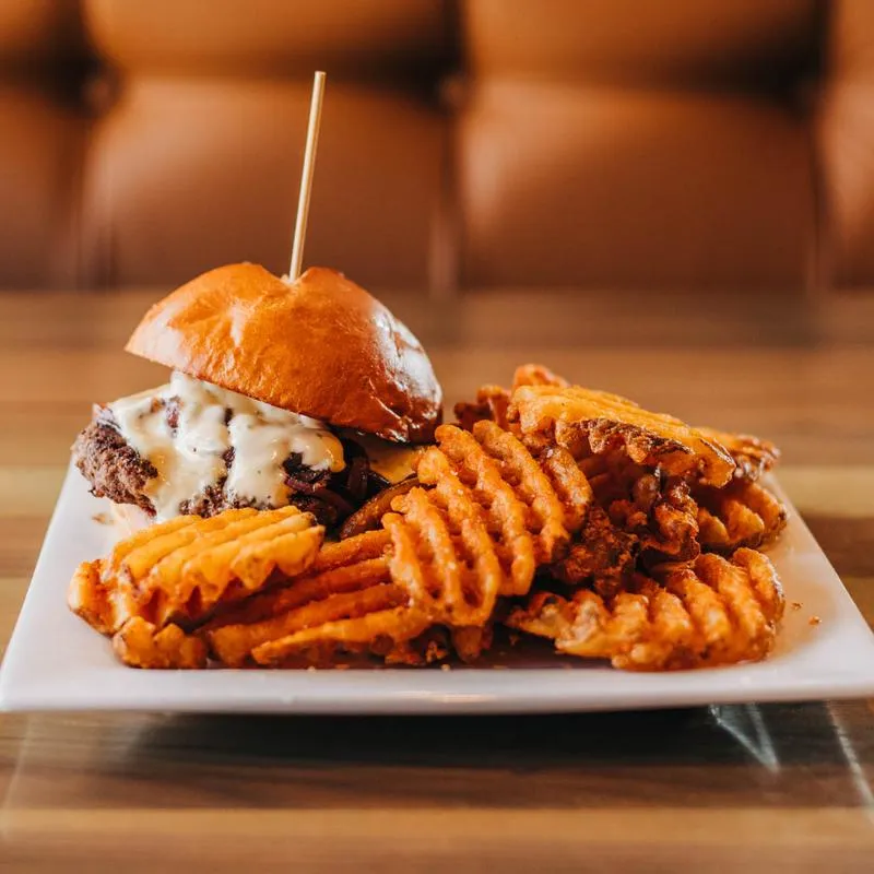 Steele & Hops_St Anthony, MN_slider_bild_3