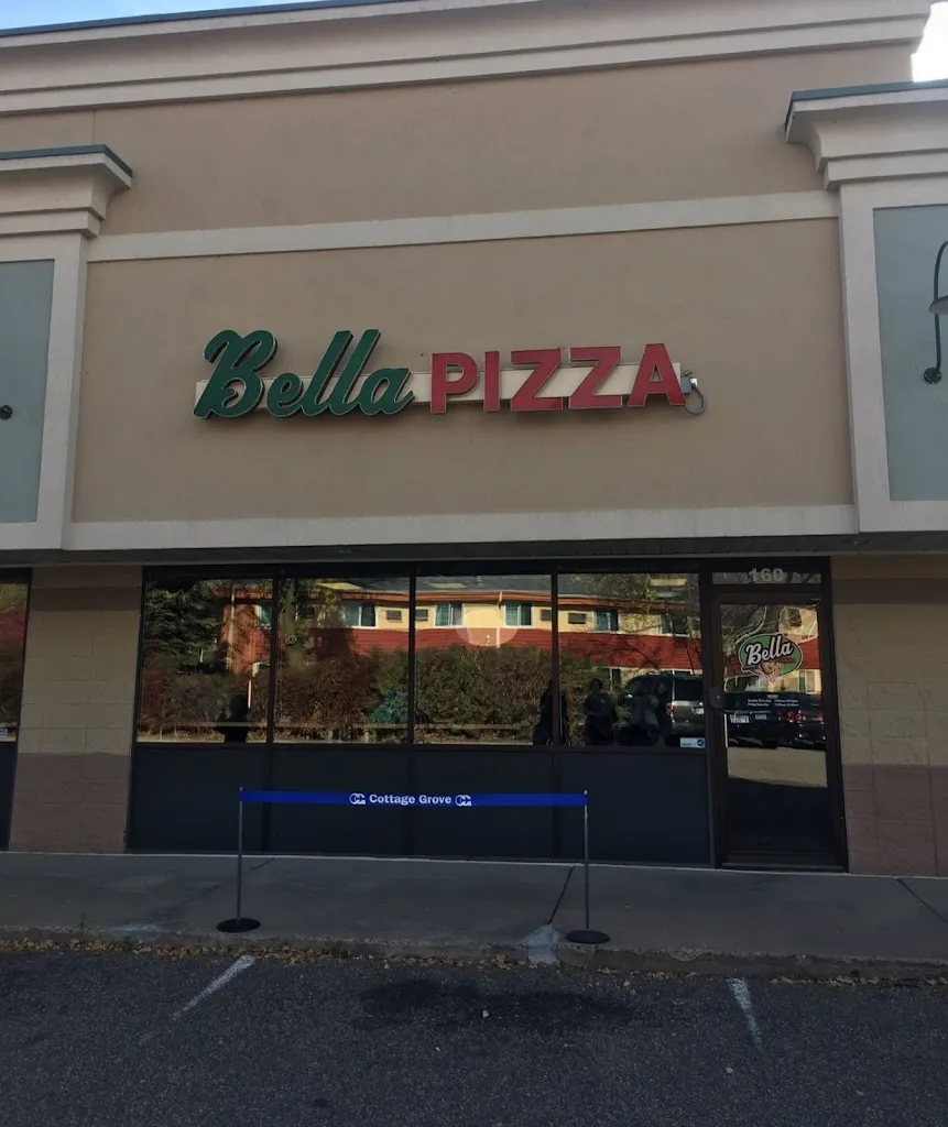 Bella Pizza restaurant in Cottage Grove, MN