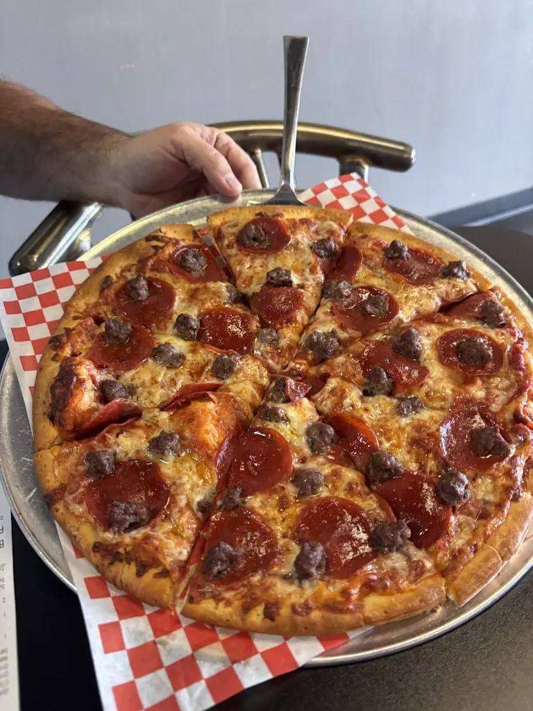 Bella Pizza_Cottage Grove, MN_slider_bild_3
