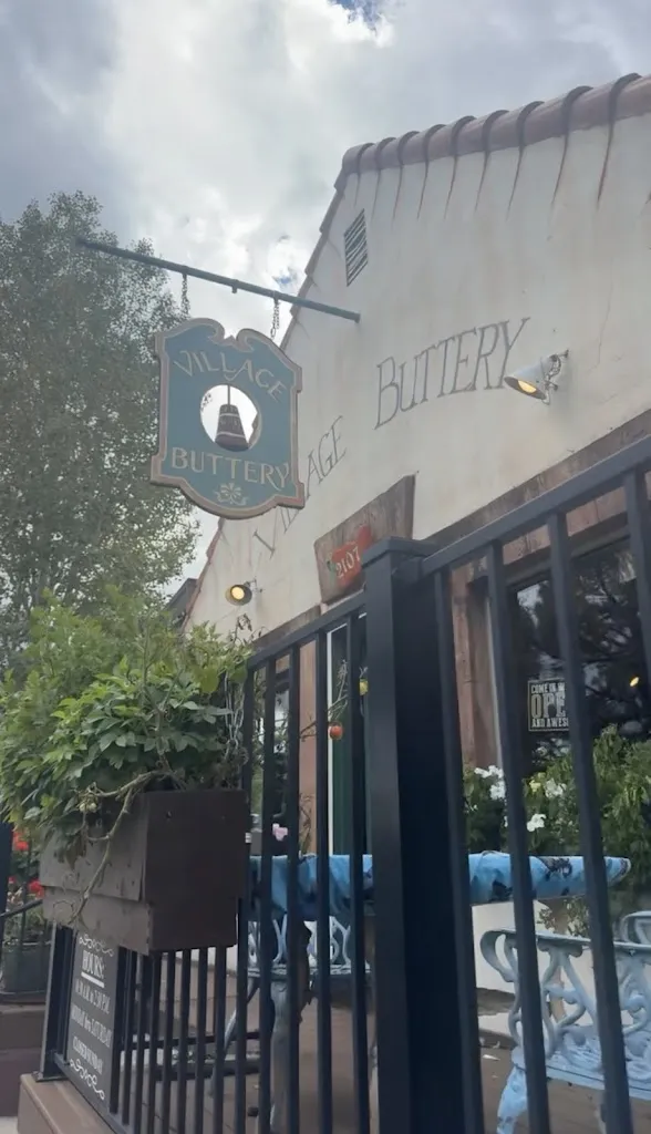 Brittani Taylor_The Village Buttery_Ruidoso, NM_review
