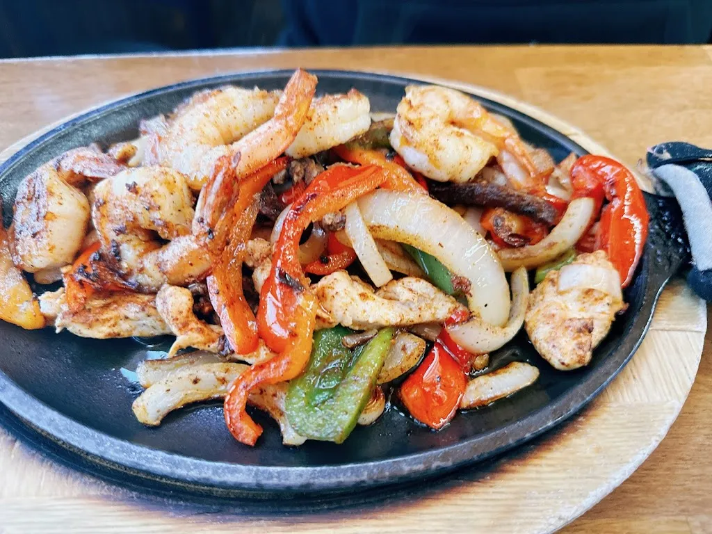 Sandra Cantu_Jorge's Cafe_Ruidoso Downs, NM_review