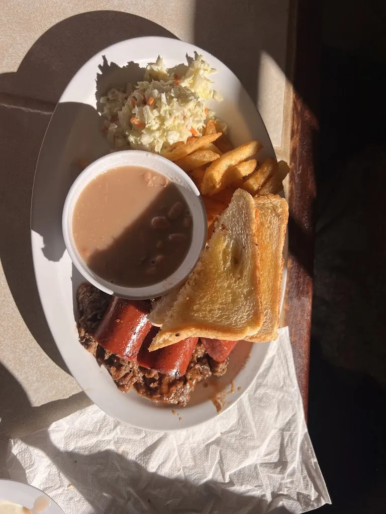Tina Martinez_Lincoln County Grill_Ruidoso, NM_avis