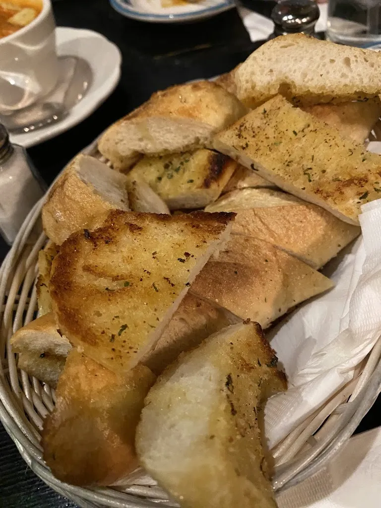 Daniel Pino_Harbor Light Pub_Rockaway Park, NY_review