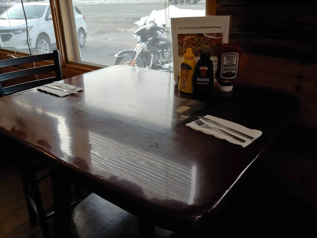 Robert Hogan_Samson's Bar & Restaurant_Castleton-On-Hudson, NY_review