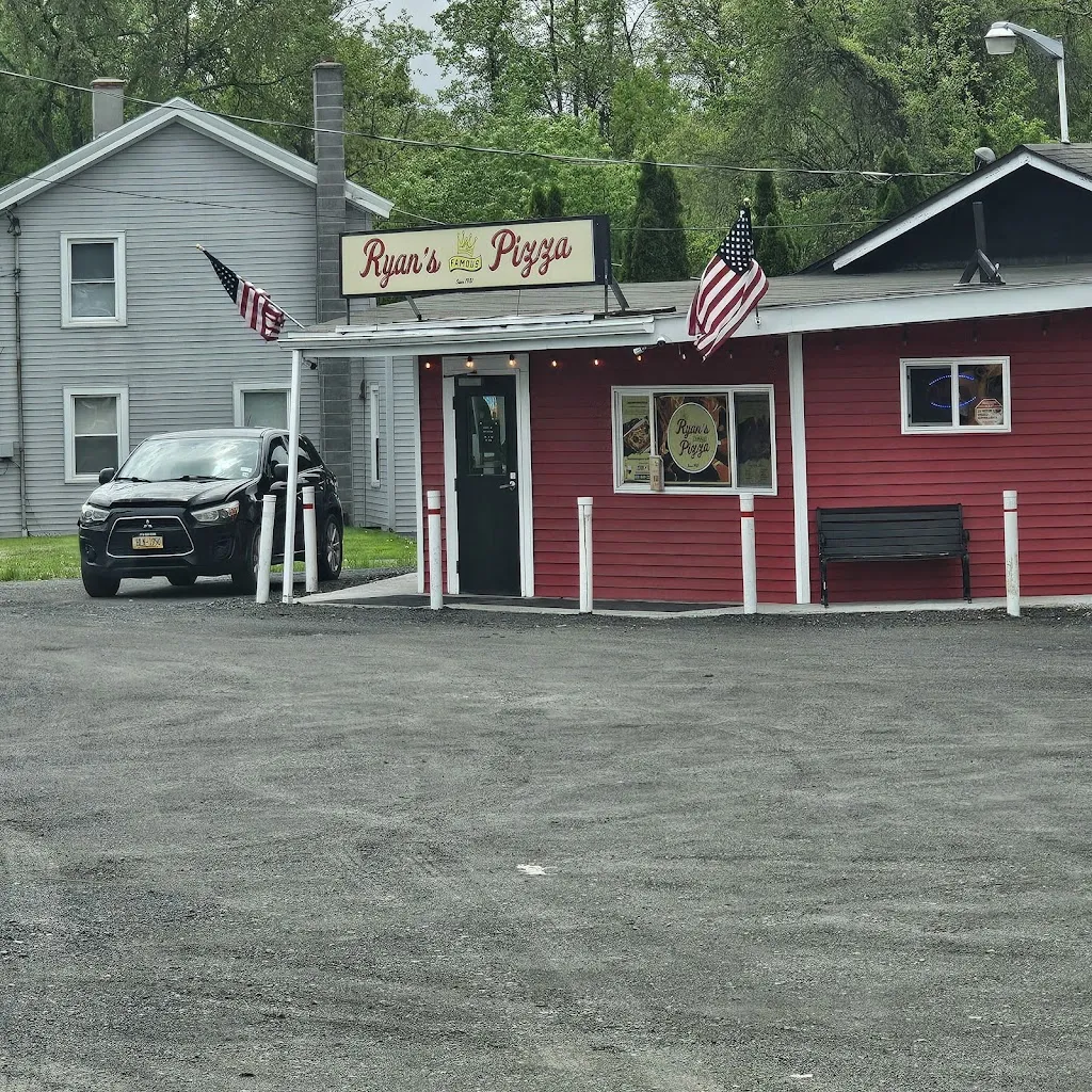 Marcus Babb_Ryan's Famous Pizza & Food Truck_Castleton-On-Hudson, NY_review