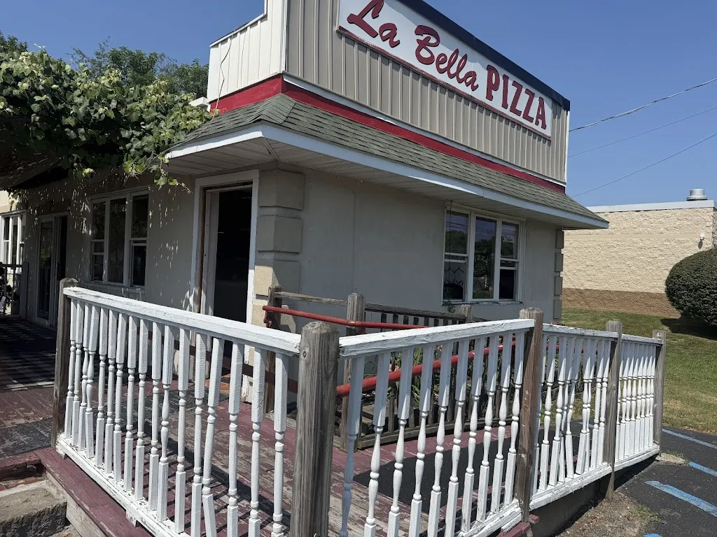 La Bella pizzeria ristorante a East Greenbush, NY