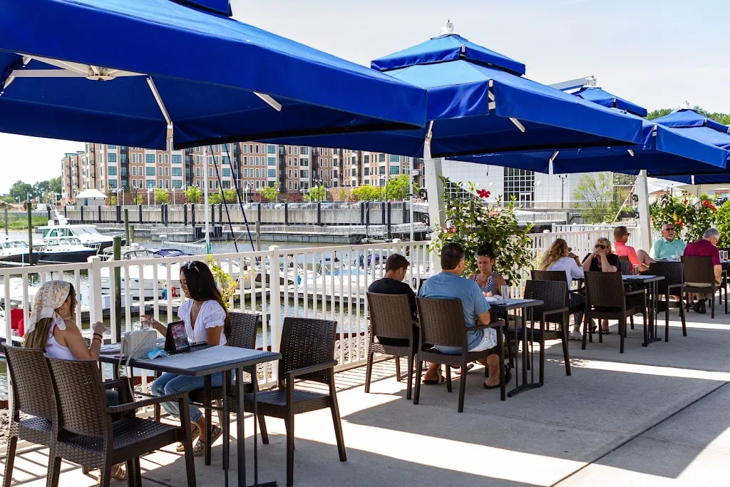The Cove Restaurant & Oyster Bar_Glen Cove, NY_slider_image_1