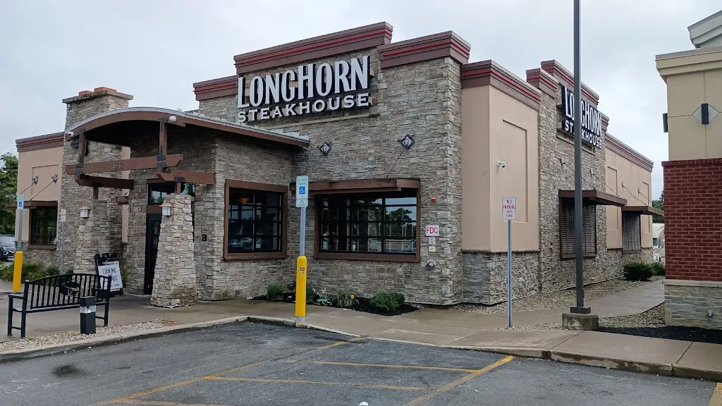 LongHorn Steakhouse restaurant in Greece, NY