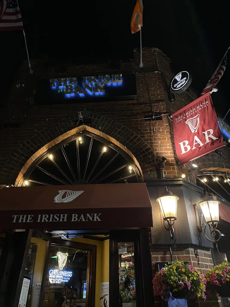Court_The Irish Bank_Hartsdale, NY_review