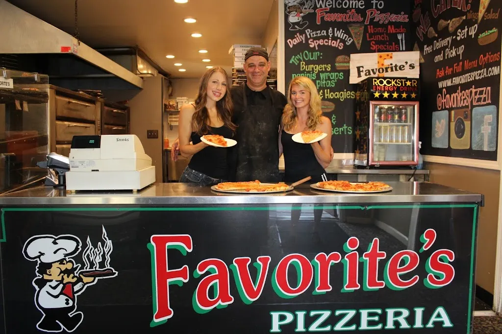 Favorites Pizza & Wings Lewiston restaurante en Lewiston, NY